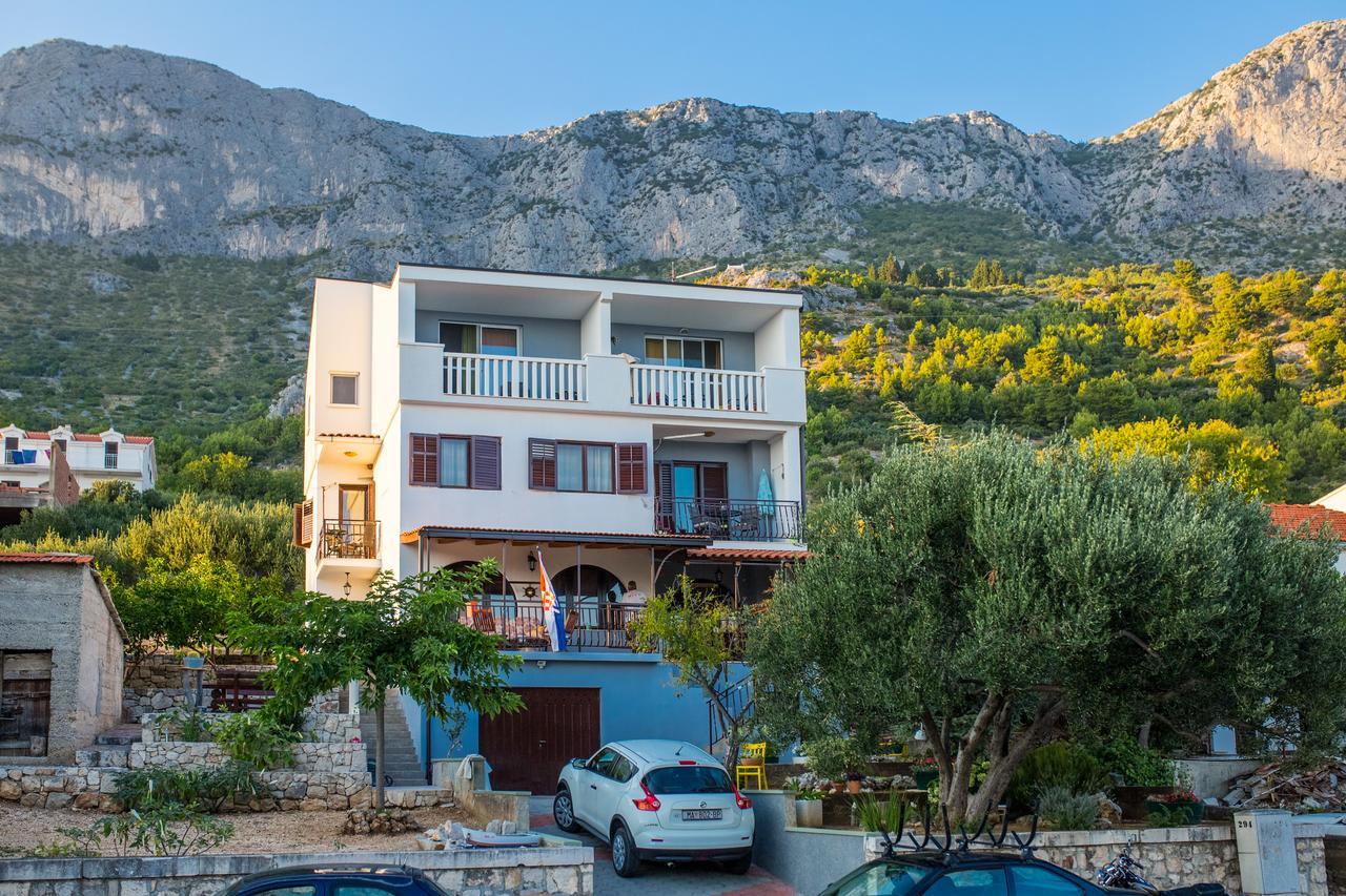 Apartment Mande Брист Екстер'єр фото